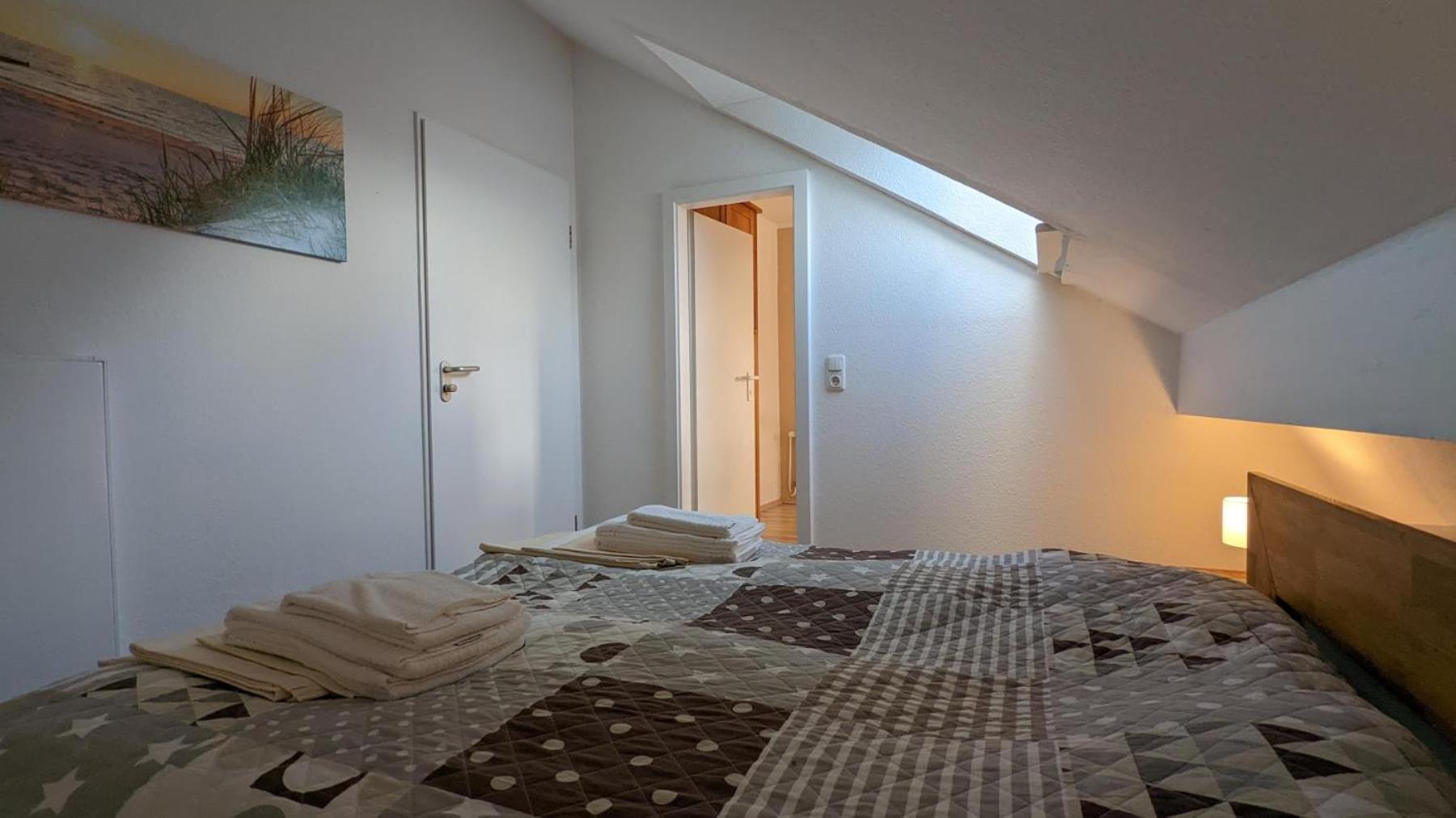 Strandkoje In Erster Reihe Mit Traumhaftem Blick Auf Kieler Foerde Apartment